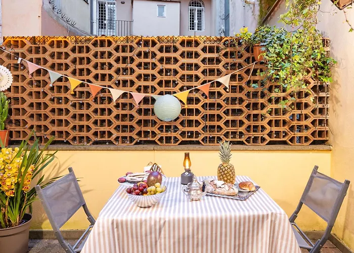 Quiet Trevi Fountain Courtyard & Patio Apartamento